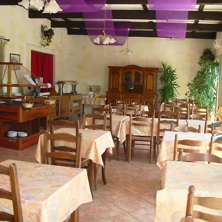 Les Mimosas ホテル 2*