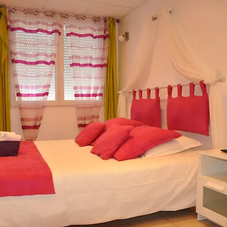 Les Mimosas 2* Bormes-les-Mimosas