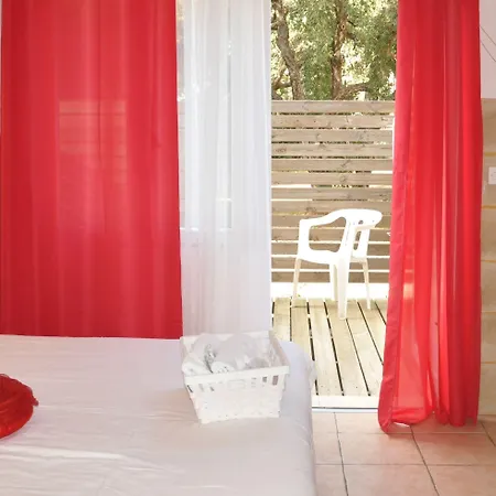 Hotel Les Mimosas 2*