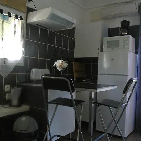 Les Mimosas Ξενοδοχείο