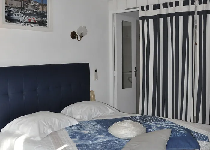 Les Mimosas Hotel