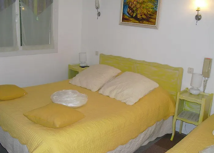 Les Mimosas Hotel 2*